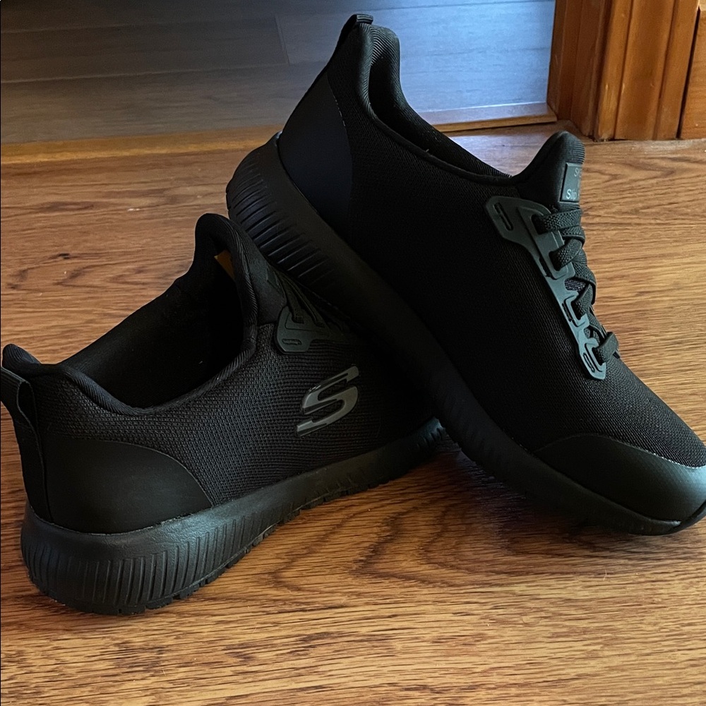 Skechers Women’s All-Black Athletic Sneakers